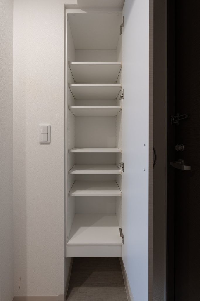 玄関　シューズボックス