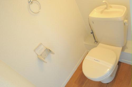 トイレ　備品や設備仕様は号室によって異なります。