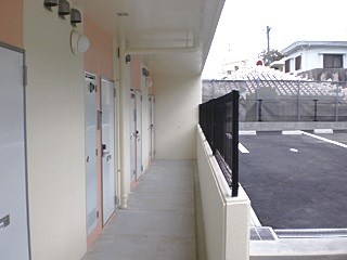 玄関　現状優先