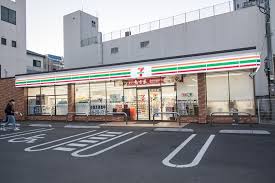 コンビニ　セブンイレブン 川越新富町八幡通り店（コンビニ）まで565m