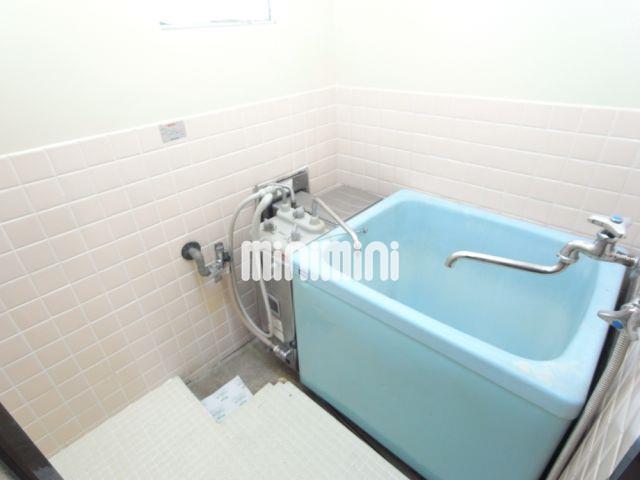 バス・シャワールーム　シャワー付きですよ