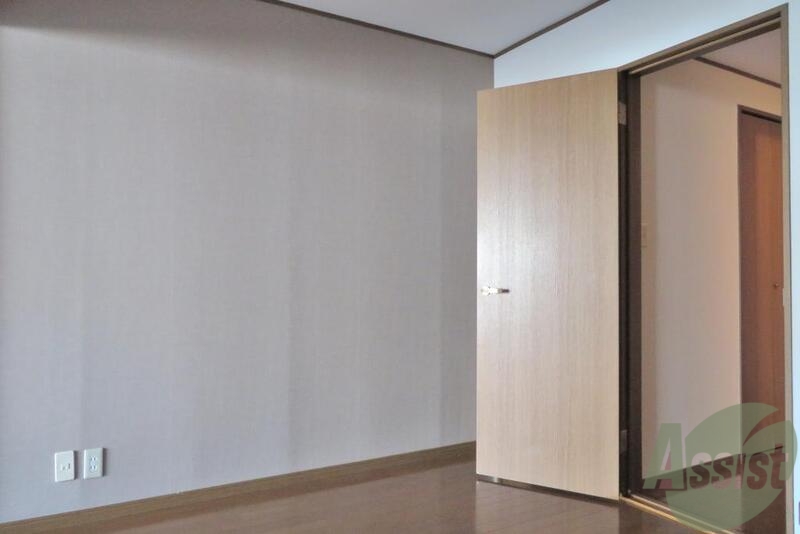 その他部屋・スペース　ベッドを置いても十分な広さが取れそうですね。