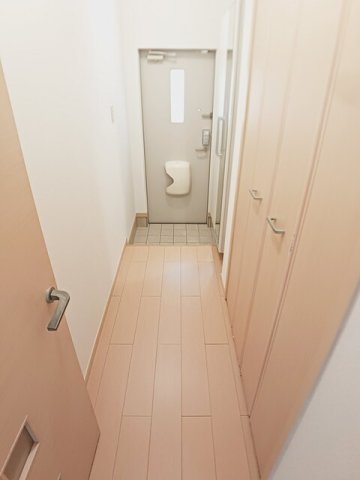 玄関　明るい玄関です