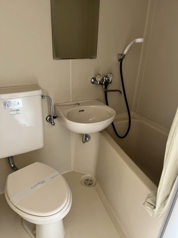 バス・シャワールーム　日々の疲れを癒すお風呂付です