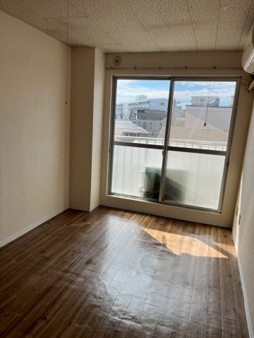 居室・リビング　ゆったり過ごせるリビングです