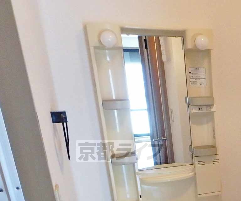 洗面設備　朝の支度はこちらでどうぞ