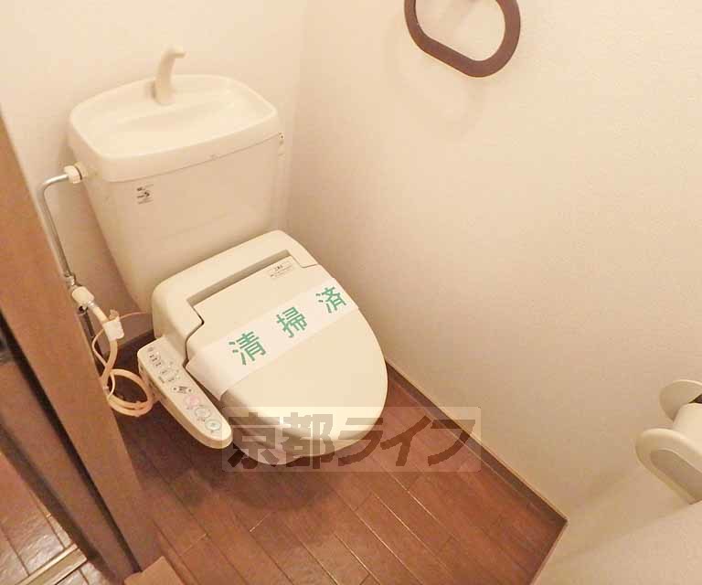 トイレ　シンプルで使いやすいトイレスペース