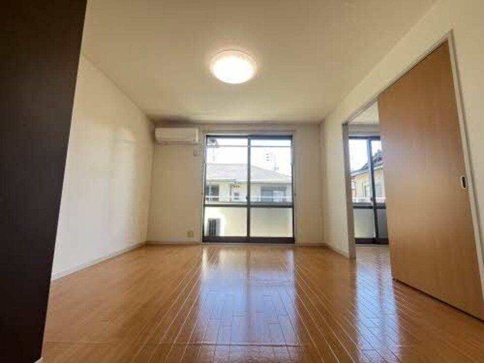 居室・リビング　リビング