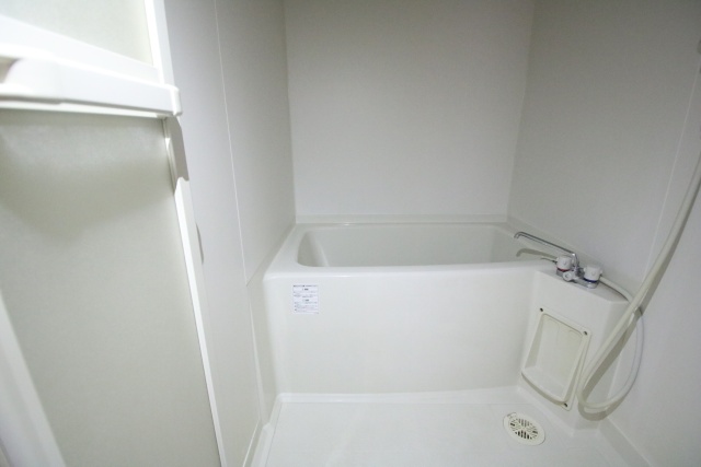 バス・シャワールーム　※別室の参考写真の為、現況優先です。