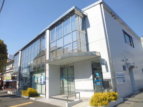 銀行　みなと銀行・伊川谷支店（銀行）まで384m