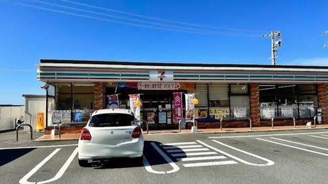 コンビニ　セブンイレブン浜田国分店（コンビニ）まで2700m