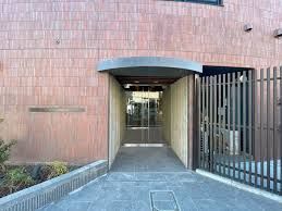 エントランス　清潔なエントランスです