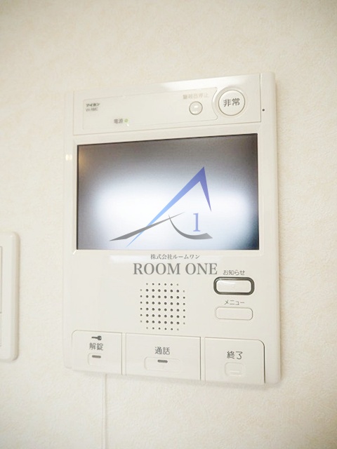 セキュリティ　モニター付きインターホンです。