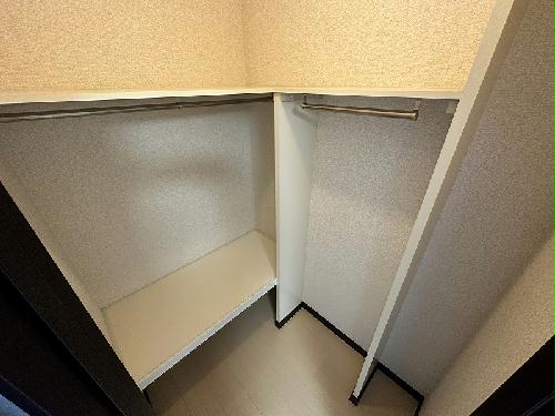 収納　ウオークインクローゼット