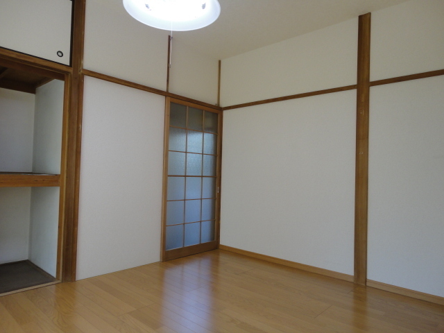 その他部屋・スペース　★玄関との間に仕切りあります