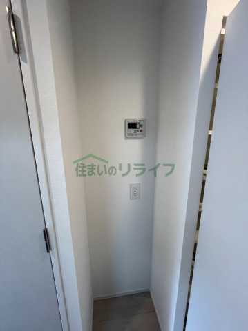 アジールコート山手動坂の玄関写真
