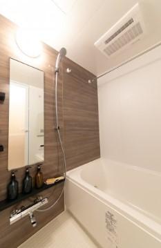 バス・シャワールーム　バス