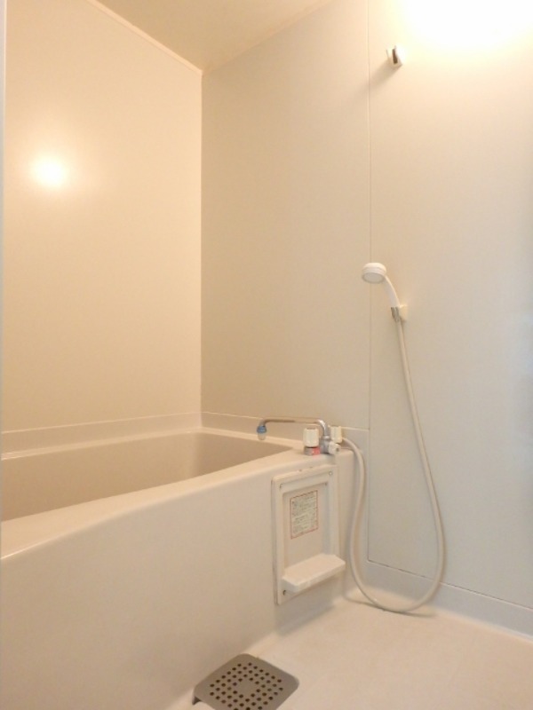 バス・シャワールーム　図面と現状に相違がある場合には現状を優先