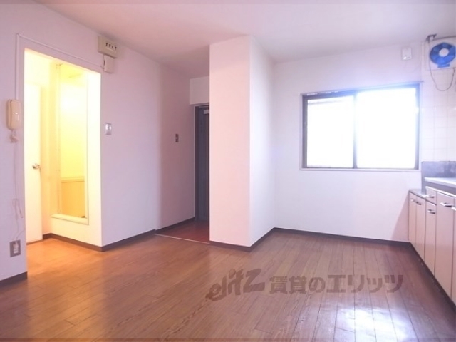 居室・リビング　リビング