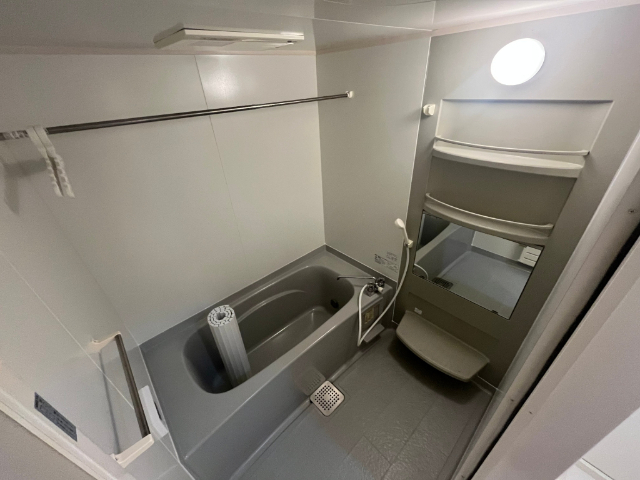 バス・シャワールーム　別の部屋の写真です