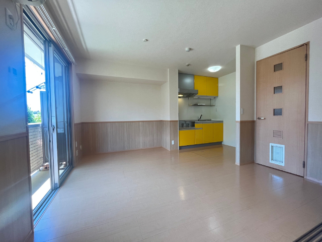 居室・リビング　別の部屋の写真です