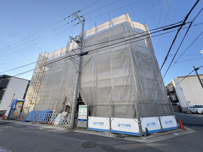 建物外観　建築中