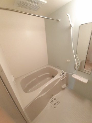 バス・シャワールーム　日々の暮らしに欠かせないお風呂です