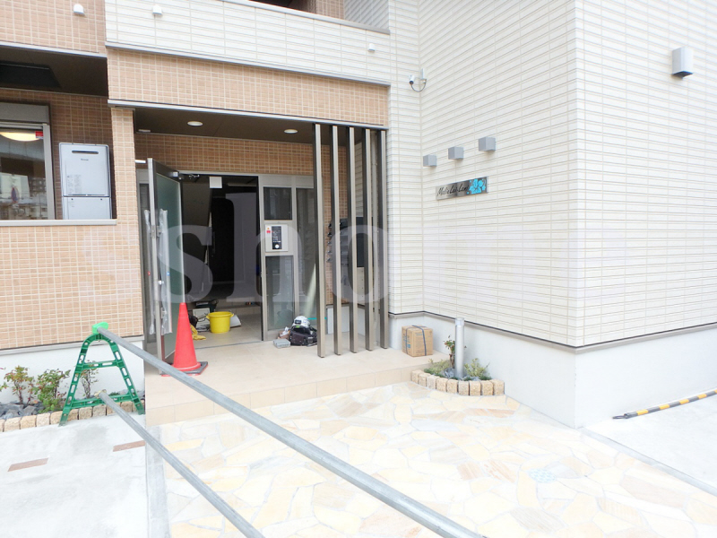 エントランス　建物入口☆