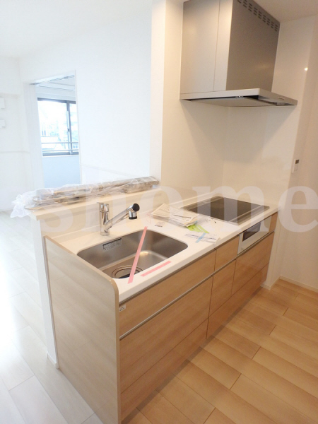 キッチン　3口コンロのシステムキッチン☆