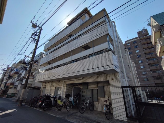 建物外観　外観は落ち着いています