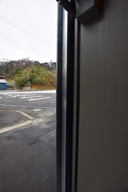 その他設備　★調温に長けていて電気代の節約に♪防音性もバッチリ！ペアガラ