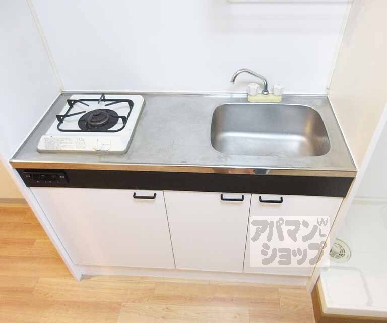 キッチン　まな板スペースあります。