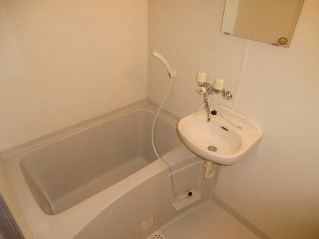 バス・シャワールーム　バストイレ別