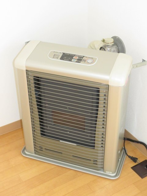 その他　経済的な灯油ストーブ設置物件です☆