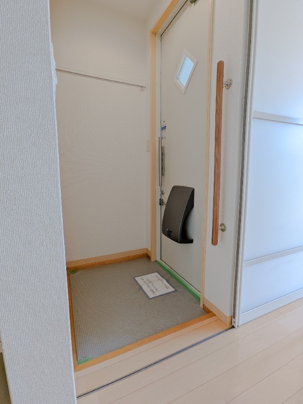 玄関　図面と現状に相違がある場合には現状を優先