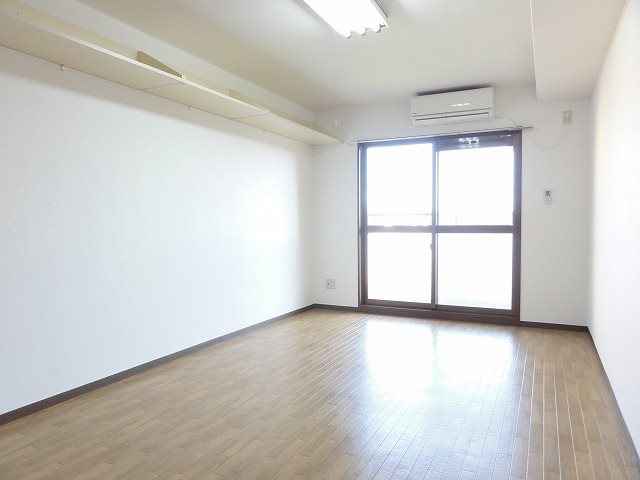 居室・リビング　別タイプのお部屋の為、イメージになります。