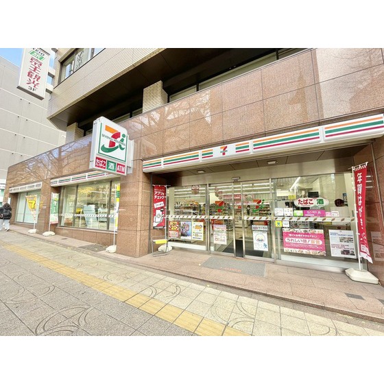 コンビニ　セブンイレブン仙台本町１丁目店（コンビニ）まで178m