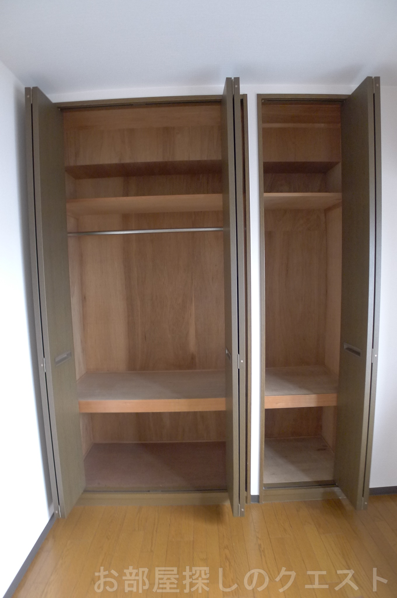 収納　（写真は同タイプ）