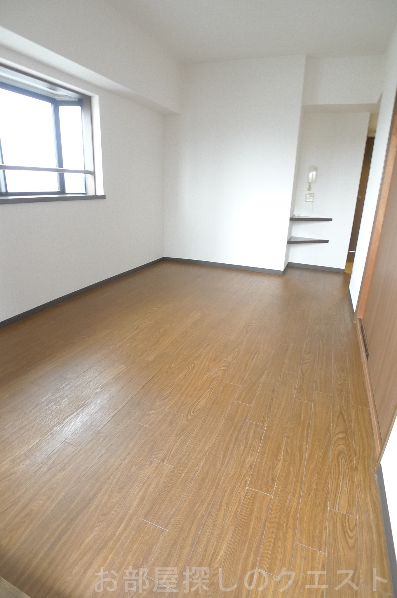 居室・リビング　（写真は同タイプ）