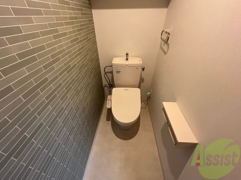 トイレ　シャワートイレになっているので快適です！