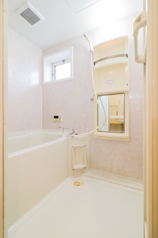 バス・シャワールーム　図面と現状に相違がある場合には現状を優先