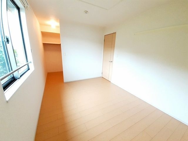 収納　ウォークインクローゼット