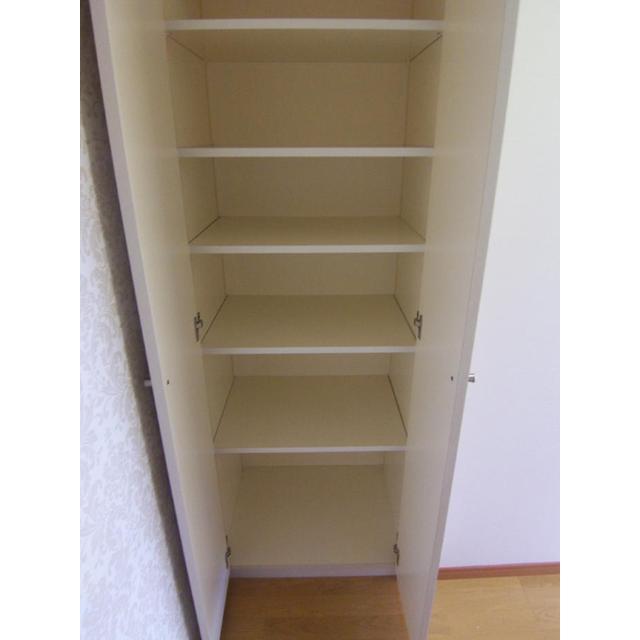 玄関　シューズボックス