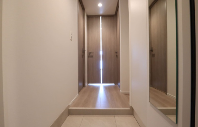 玄関　※参考写真