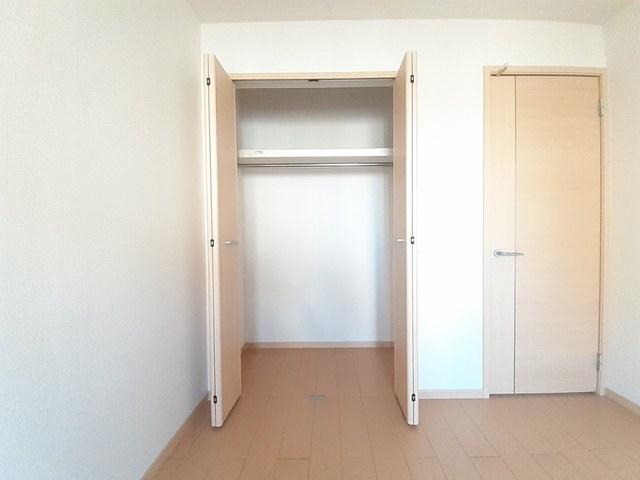 収納　収納が沢山あるので便利です！