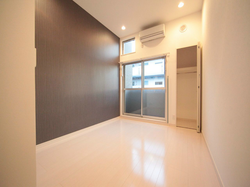 収納　下階洋室6.6帖　クローゼット（収納充実してます）