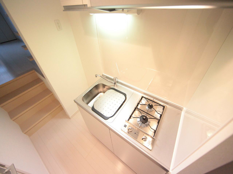 キッチン　システムキッチン（ガス2口）冷蔵庫・レンジ等ご用意できます