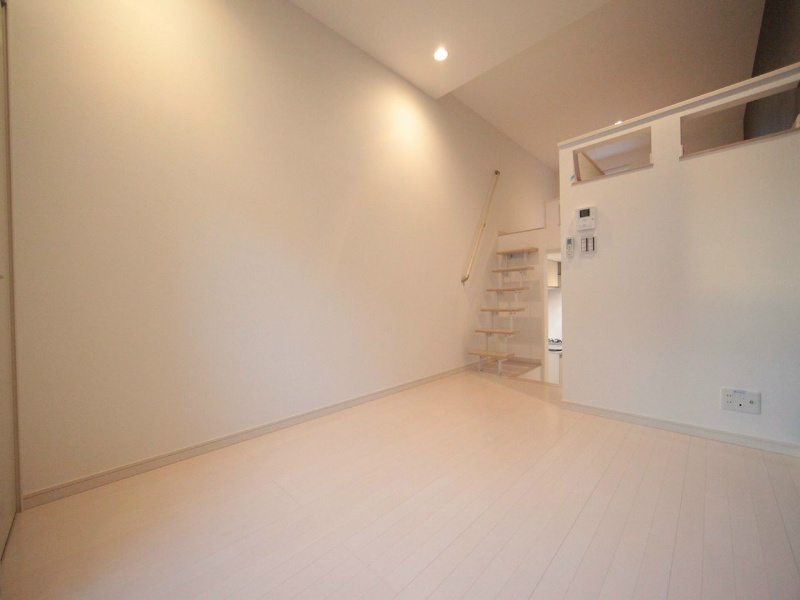 その他　洋室6.6帖　上階ロフト5.3帖（収納でも部屋でも使えます）