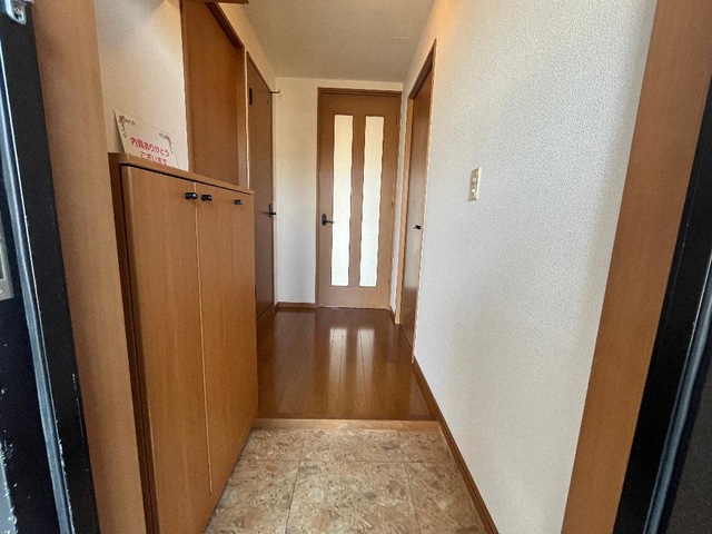 玄関　シューズボックス付きの玄関です★