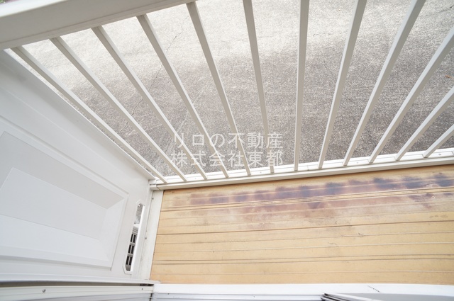 バルコニー　バルコニー付！お天気のいい日は洗濯物も気持ちよく干せますね！